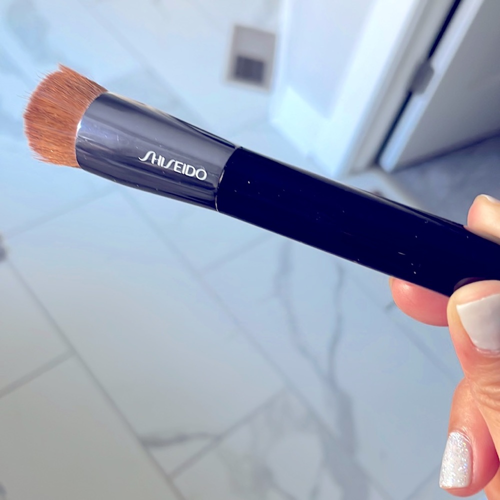 Shiseido foundation brush